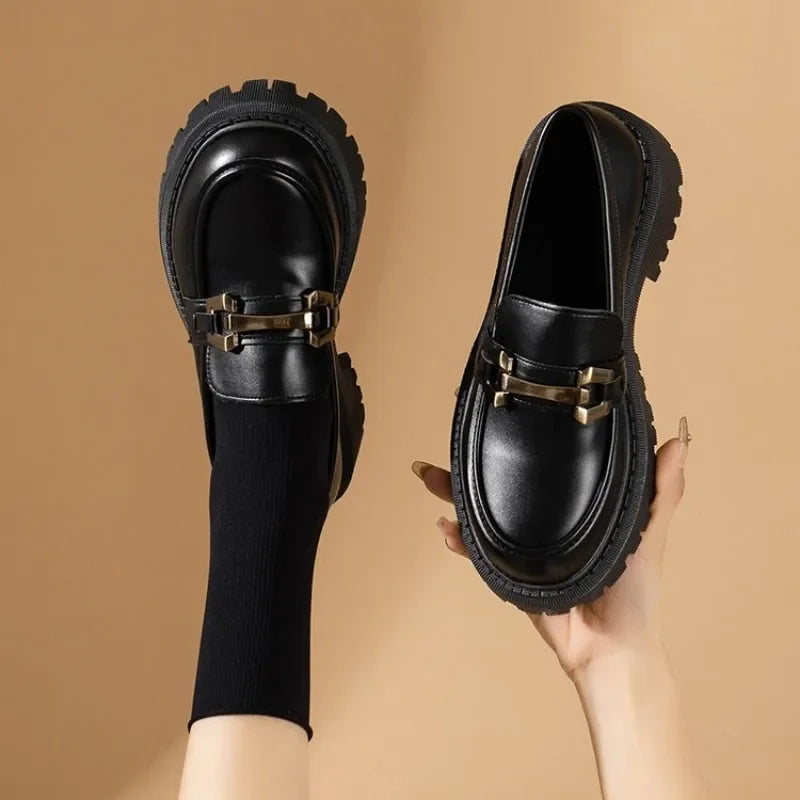 Black Patent Leather Women's Loafers Platform Slip-On Shoes for 2024 Spring Tassel Design Casual Flats Perfect for Work Wear