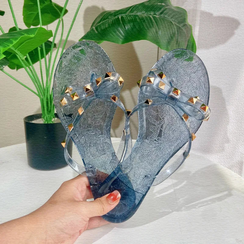 Riveted Flip Flops Women Sandals Summer Jelly Shoes Women's Flat Bottomed Slippers Summer Casual Rivet Slippers Outside 36-42