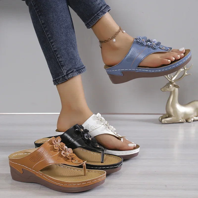 Women's Floral Retro Flip Flops New Summer Fashion Roman Slope Heel Non Slip Sandals Slippers Outdoor Beach Casual Shoes