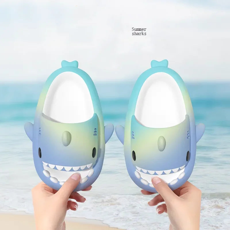 2024 Lovely Summer Gradient Shark Slippers Girls Home Soft Flat Sandals Men Beach Cool Non-slip Slides Adults Cartoon Flip Flops