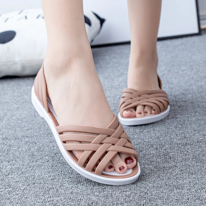 Sandals 2024 Summer New Hollow Out Beach Shoes Fashion Outdoor Jelly Sandalias Mujer Flat Casual Comfortable Soft Sole Mom Shoes